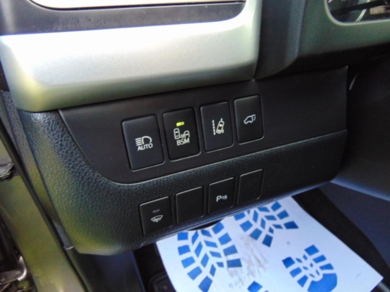 Toyota Highlander Limited FWD V6 2016