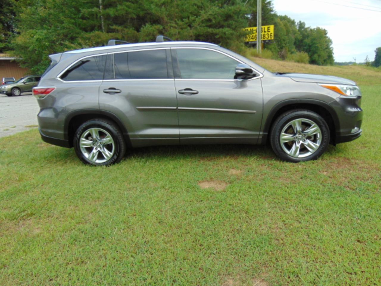 Toyota Highlander Limited FWD V6 2016