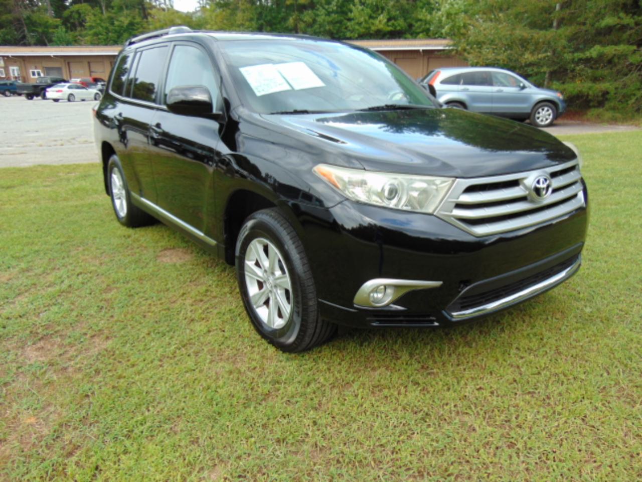 Toyota Highlander Base 4WD 2012
