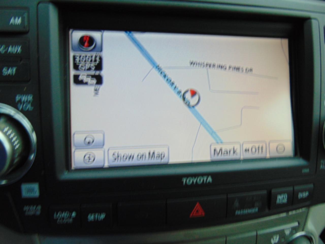 Toyota Highlander Base 4WD 2012