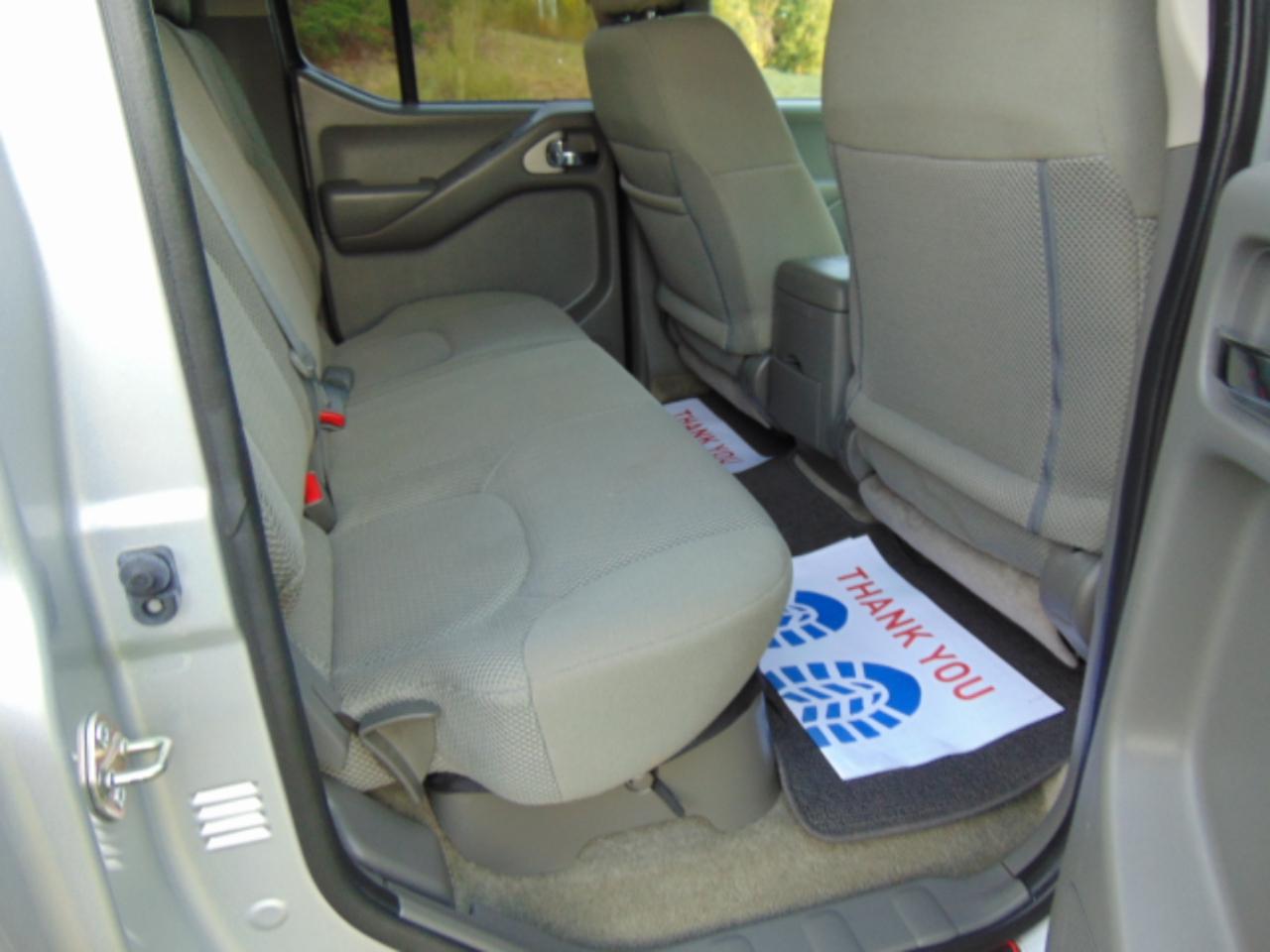 Nissan Frontier SV Crew Cab LWB 5AT 4WD 2016