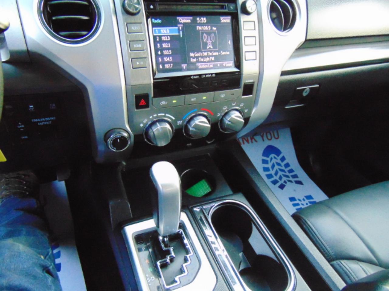 Toyota Tundra SR5 5.7L V8 FFV CrewMax 4WD 2016