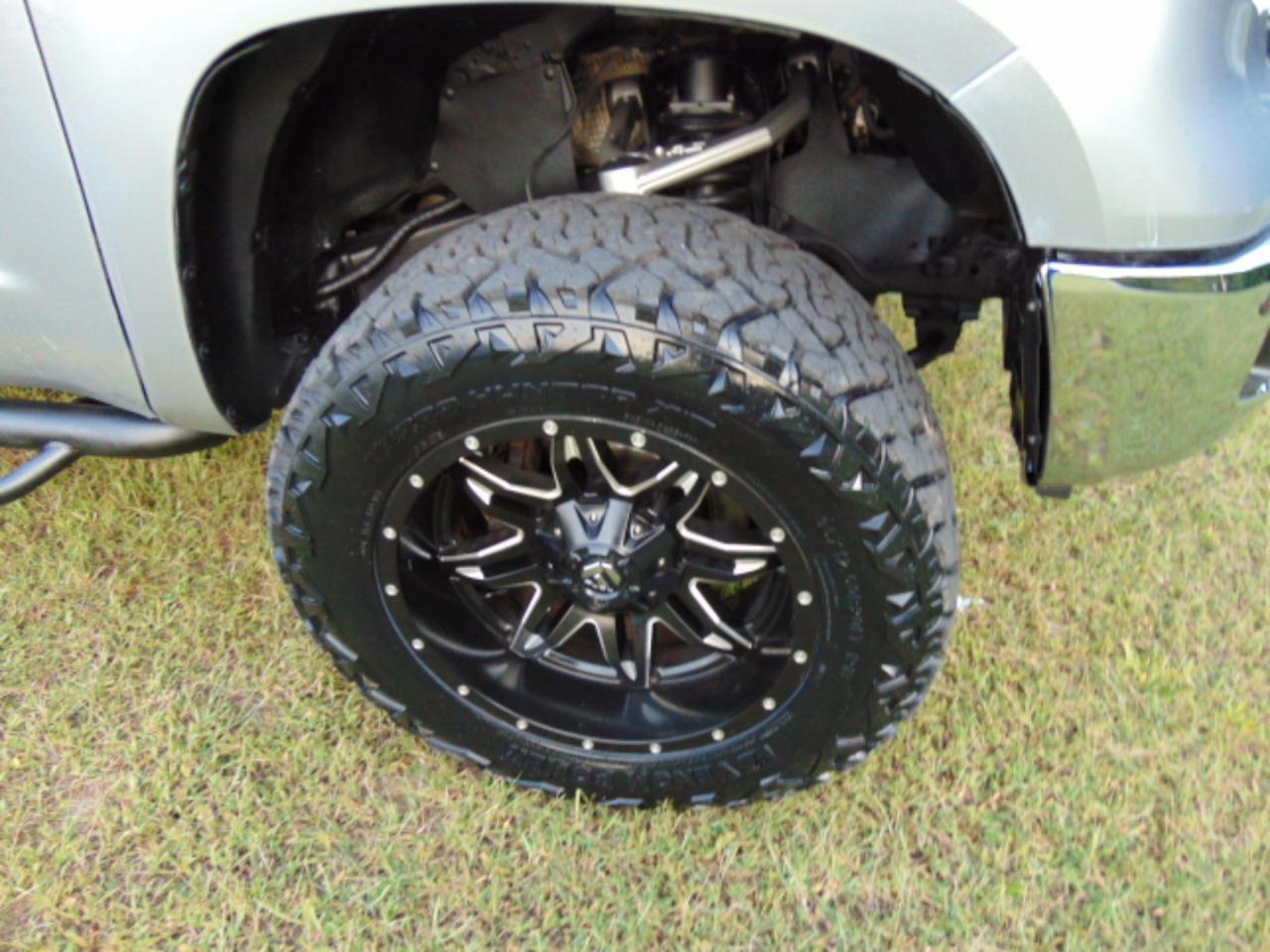 Toyota Tundra SR5 5.7L V8 FFV CrewMax 4WD 2016