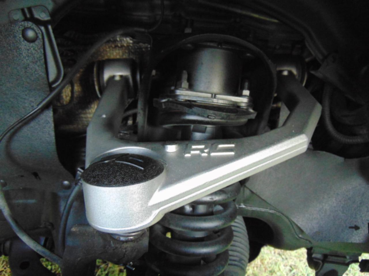 Toyota Tundra SR5 5.7L V8 FFV CrewMax 4WD 2016