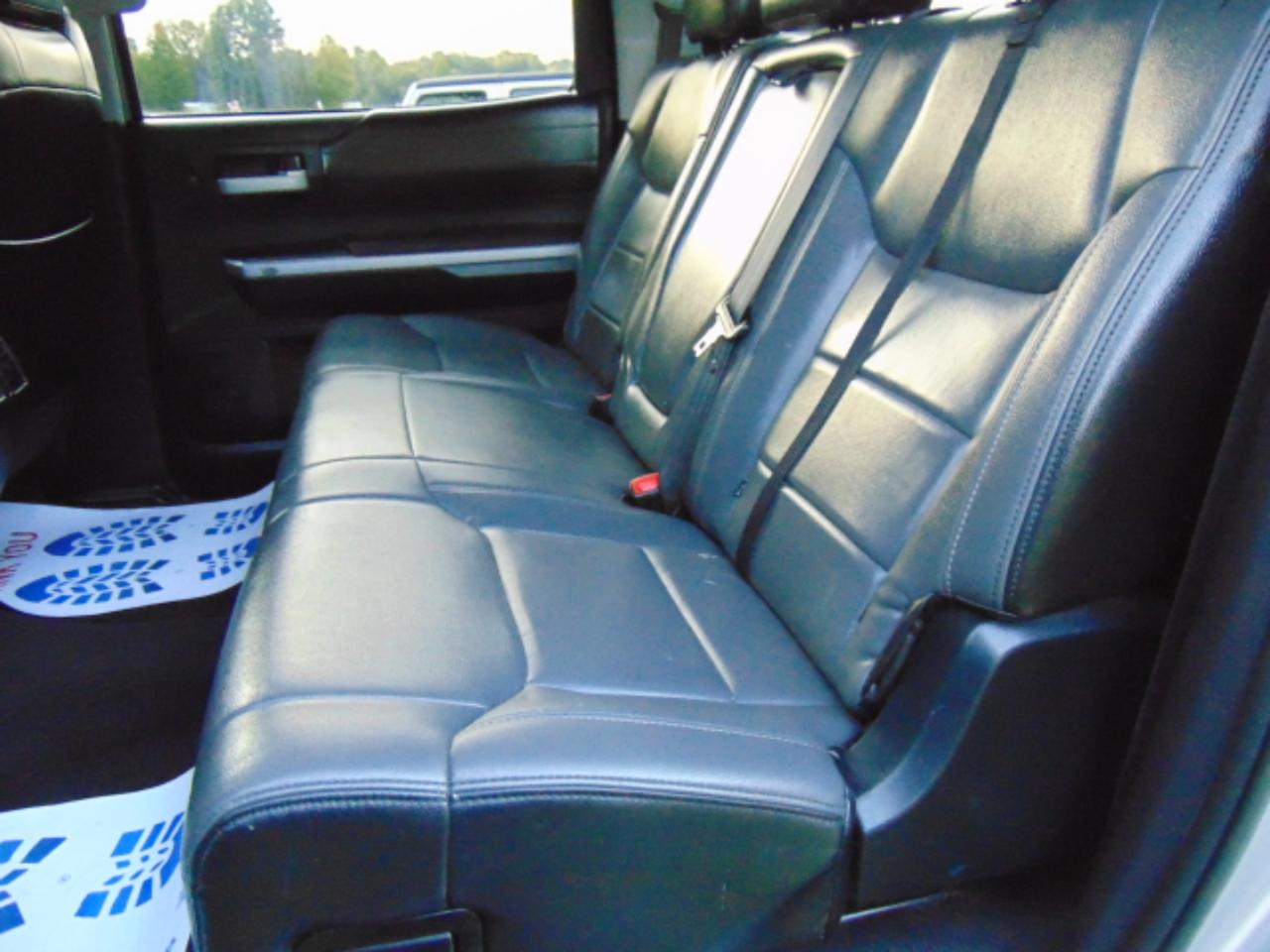 Toyota Tundra SR5 5.7L V8 FFV CrewMax 4WD 2016