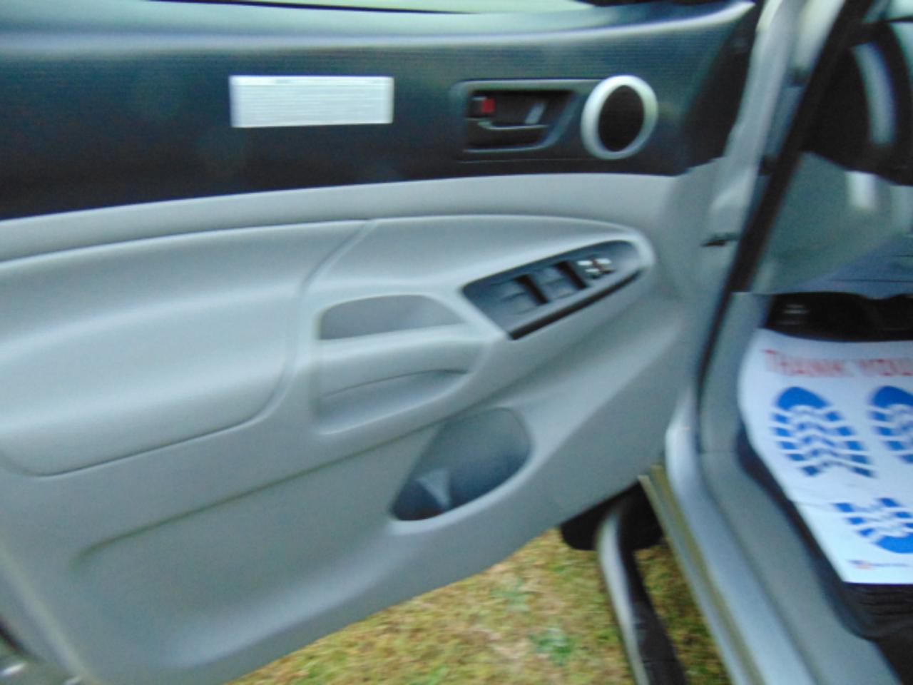 Toyota Tacoma Double Cab V6 5AT 4WD 2014