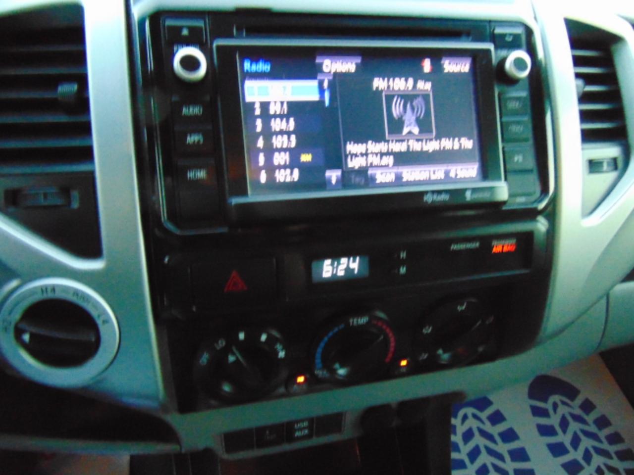 Toyota Tacoma Double Cab V6 5AT 4WD 2014
