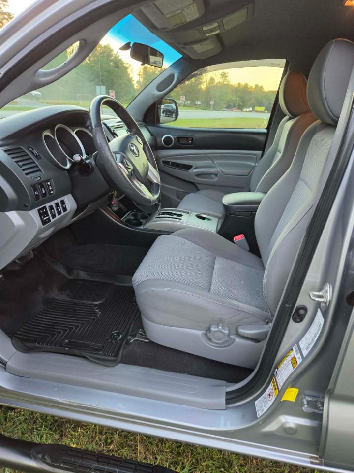 Toyota Tacoma Double Cab V6 5AT 4WD 2014
