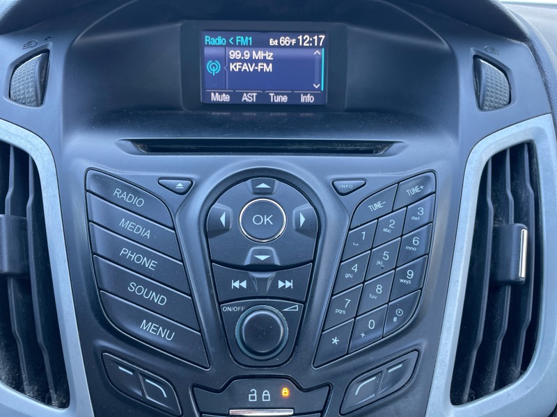 Ford Focus SE Sedan 2014