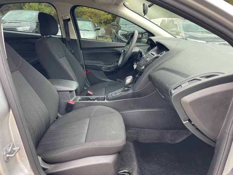 Ford Focus SE Sedan 2017 Ford Focus SE Sedan 2017