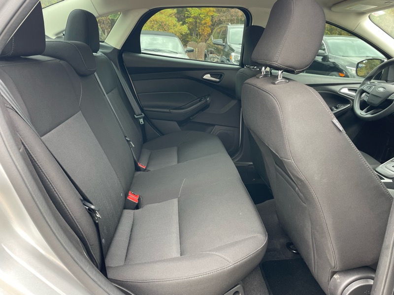 Ford Focus SE Sedan 2017 Ford Focus SE Sedan 2017