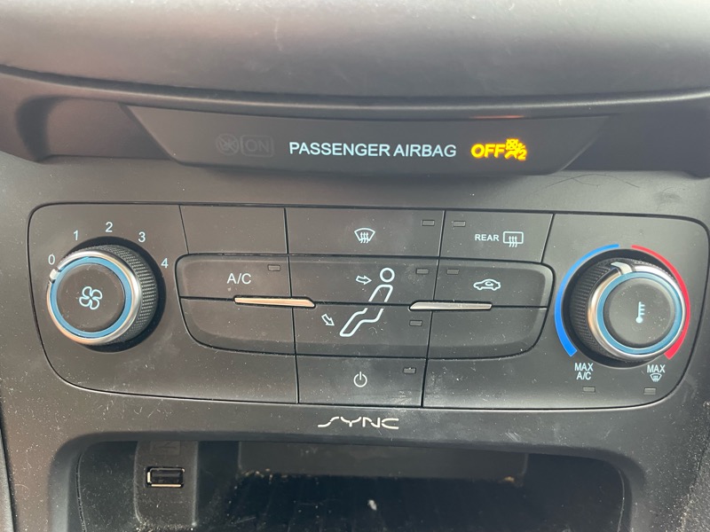 Ford Focus SE Sedan 2017 Ford Focus SE Sedan 2017