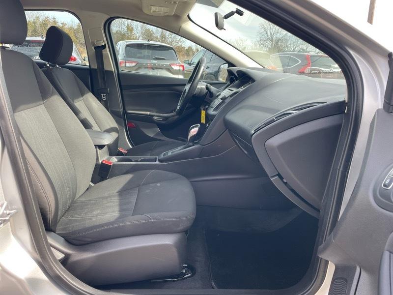 Ford Focus SE Hatch 2015