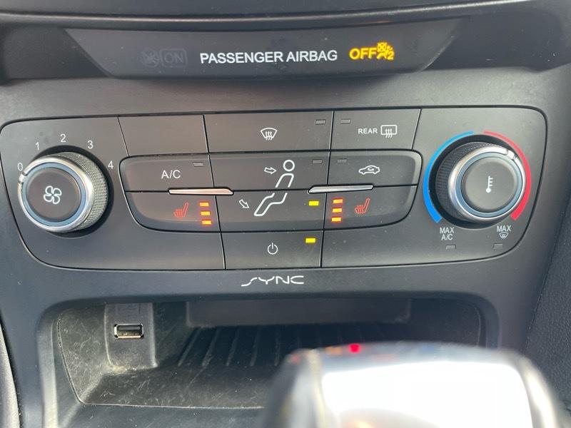 Ford Focus SE Hatch 2015