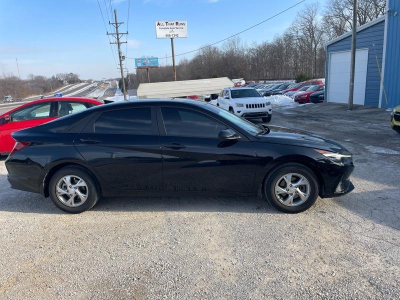 Hyundai Elantra SE 2023