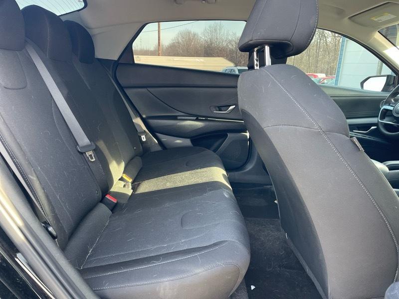 Hyundai Elantra SE 2023