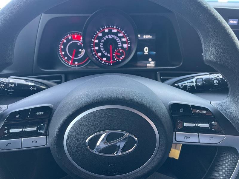 Hyundai Elantra SE 2023