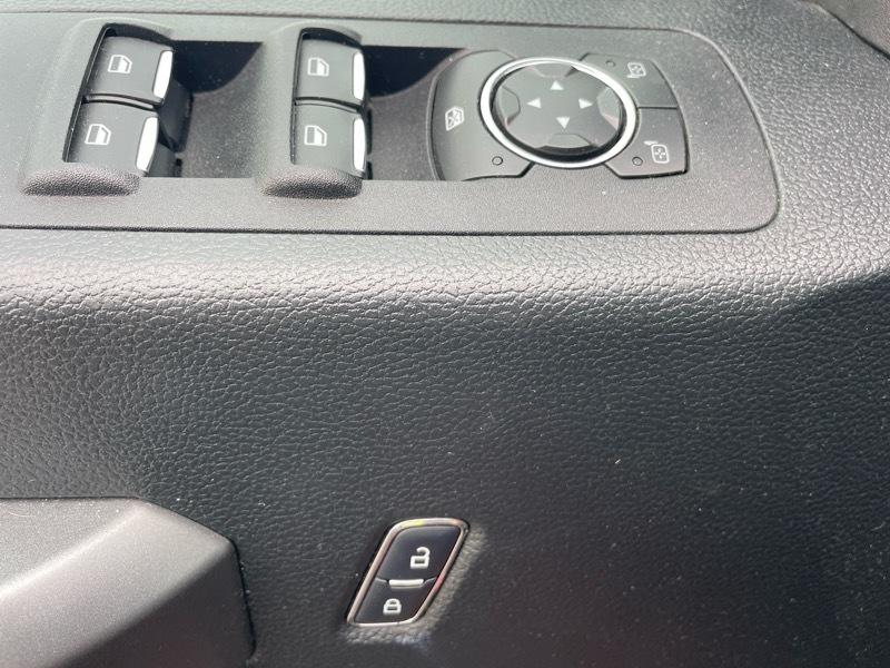 Ford F-150 XLT SuperCab Long Bed 4WD 2015