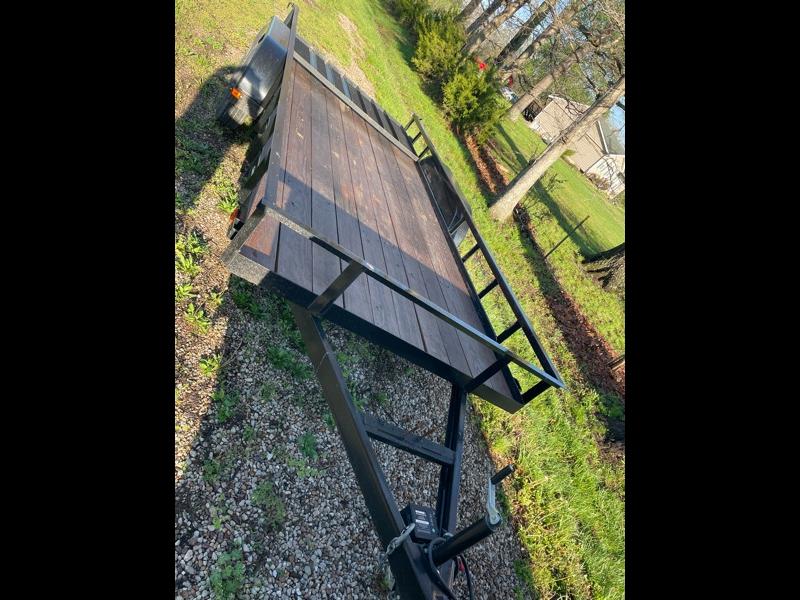 Carry-On Trailer Unknown  2025