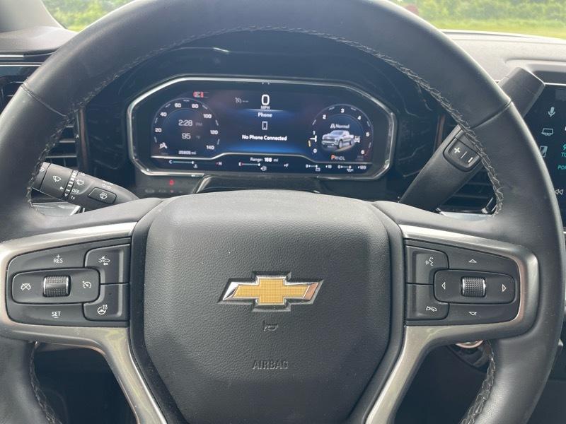Chevrolet Silverado 1500 Z71 Crew Cab 4WD 2025