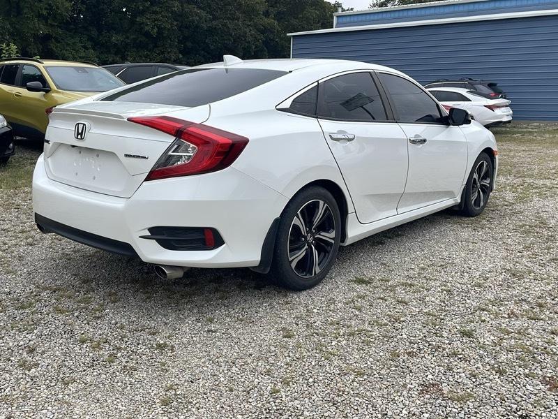 Honda Civic Touring 4D Sedan 2017