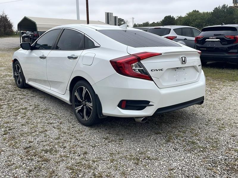 Honda Civic Touring 4D Sedan 2017