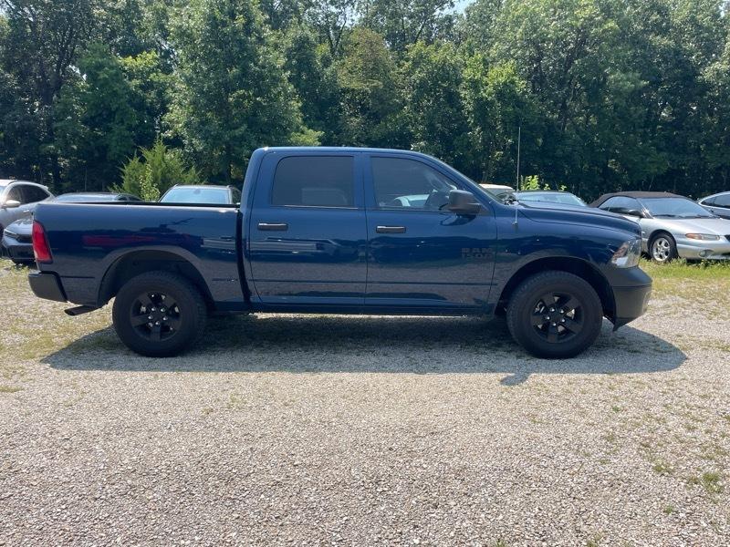 RAM 1500 Classic Tradesman Crew Cab SWB 4WD 2023