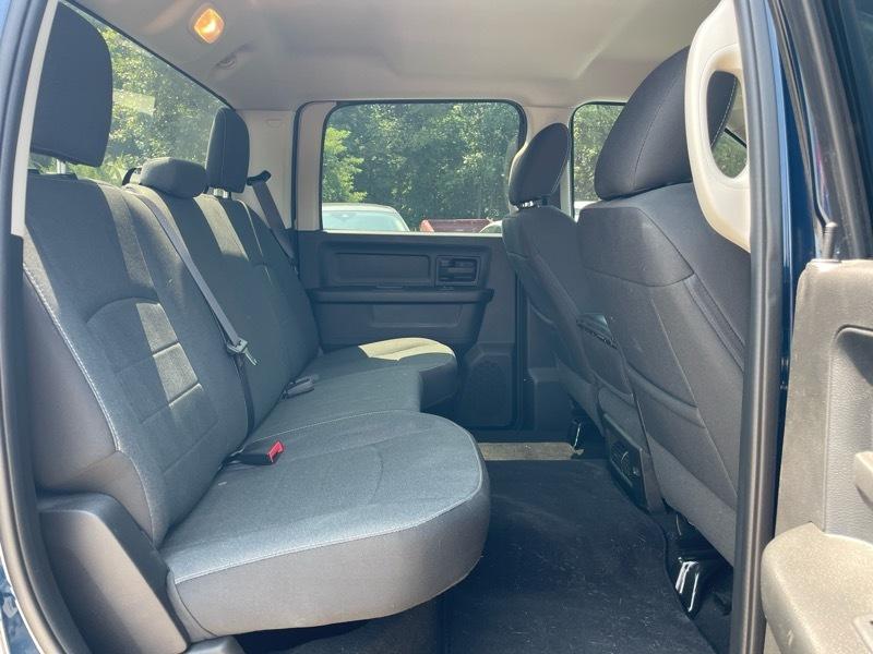 RAM 1500 Classic Tradesman Crew Cab SWB 4WD 2023