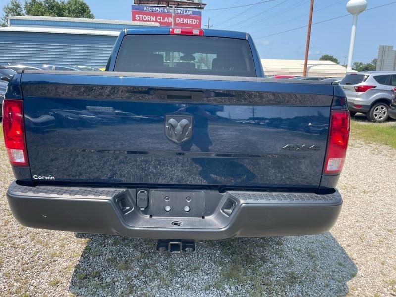 RAM 1500 Classic Tradesman Crew Cab SWB 4WD 2023