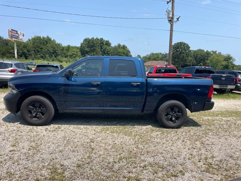 RAM 1500 Classic Tradesman Crew Cab SWB 4WD 2023