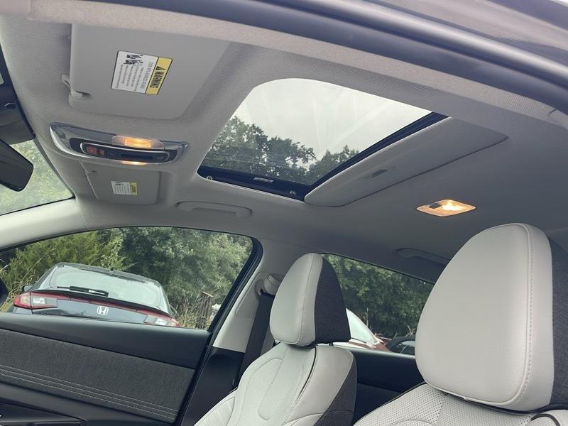 Hyundai Elantra Limited 2026