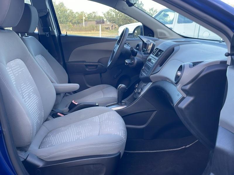Chevrolet Sonic LS Auto Sedan 2013