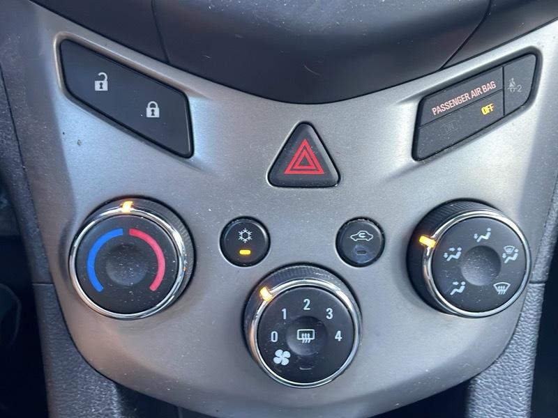 Chevrolet Sonic LS Auto Sedan 2013