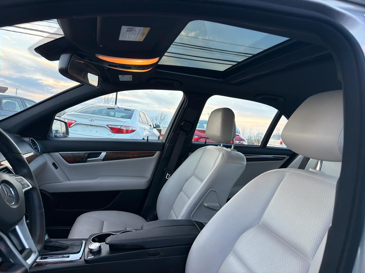 Mercedes-Benz C-Class 4dr Sdn C 350 Sport RWD 2012