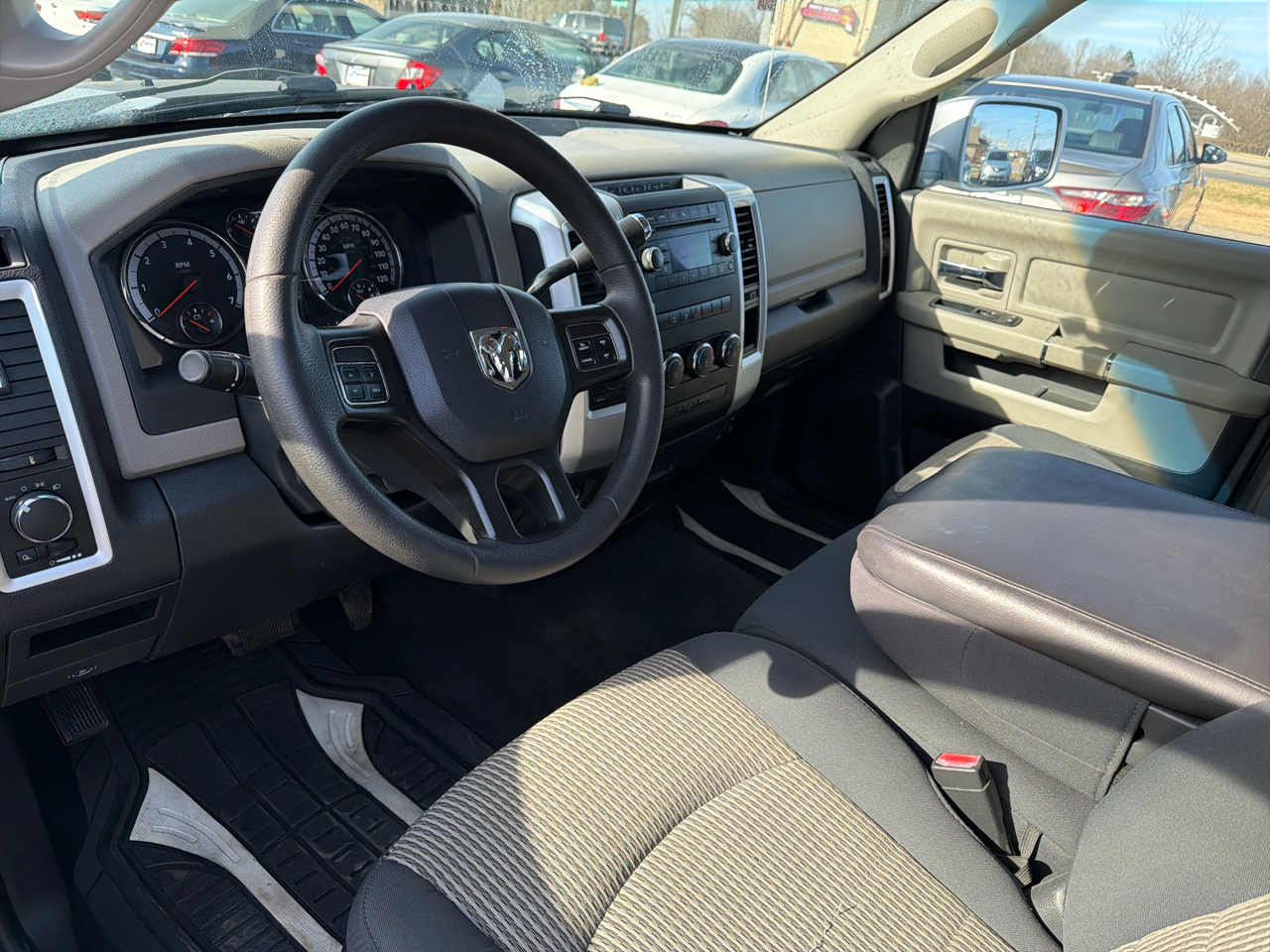 RAM 1500 4WD Quad Cab 140.5" SLT 2012