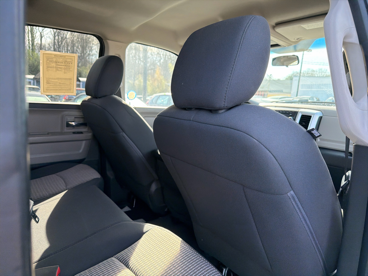 RAM 1500 4WD Quad Cab 140.5" SLT 2012