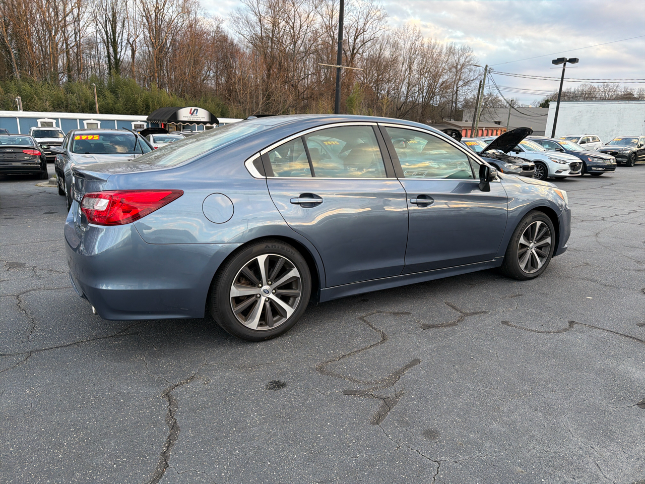 Subaru Legacy 4dr Sdn 3.6R Limited 2015