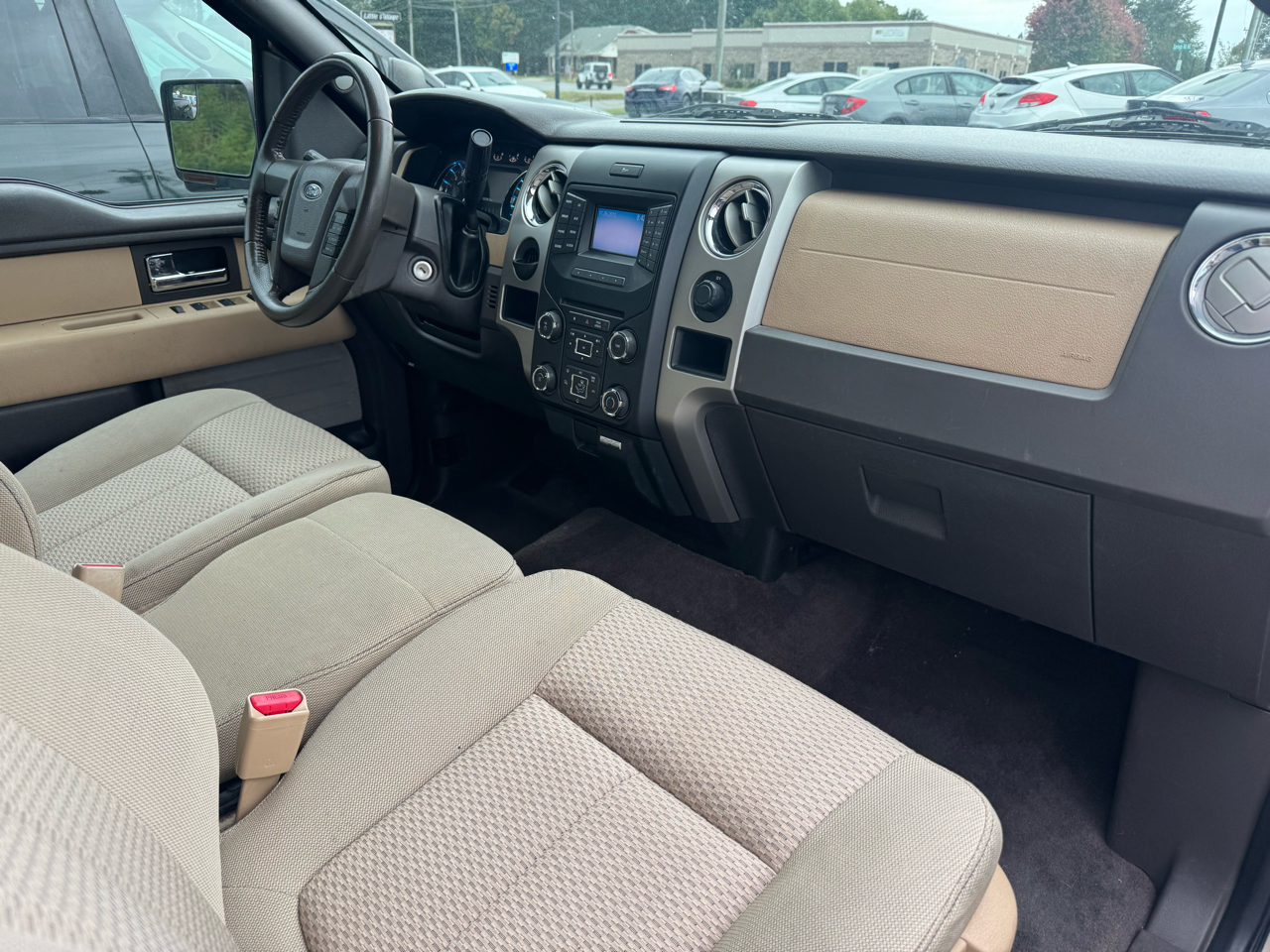 Ford F-150 2WD SuperCab 145" XLT 2013 Ford F-150 2WD SuperCab 145" XLT 2013