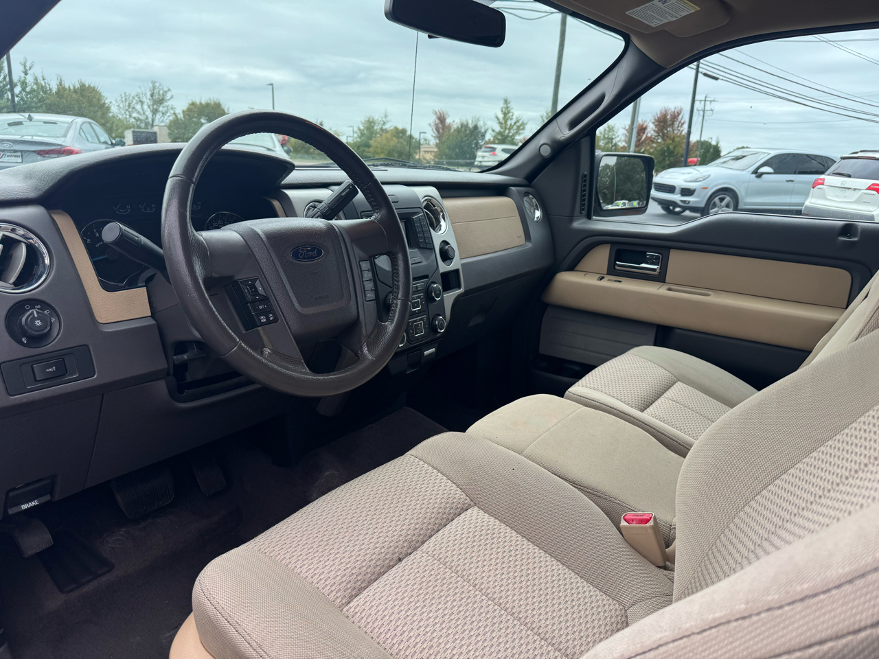 Ford F-150 2WD SuperCab 145" XLT 2013 Ford F-150 2WD SuperCab 145" XLT 2013