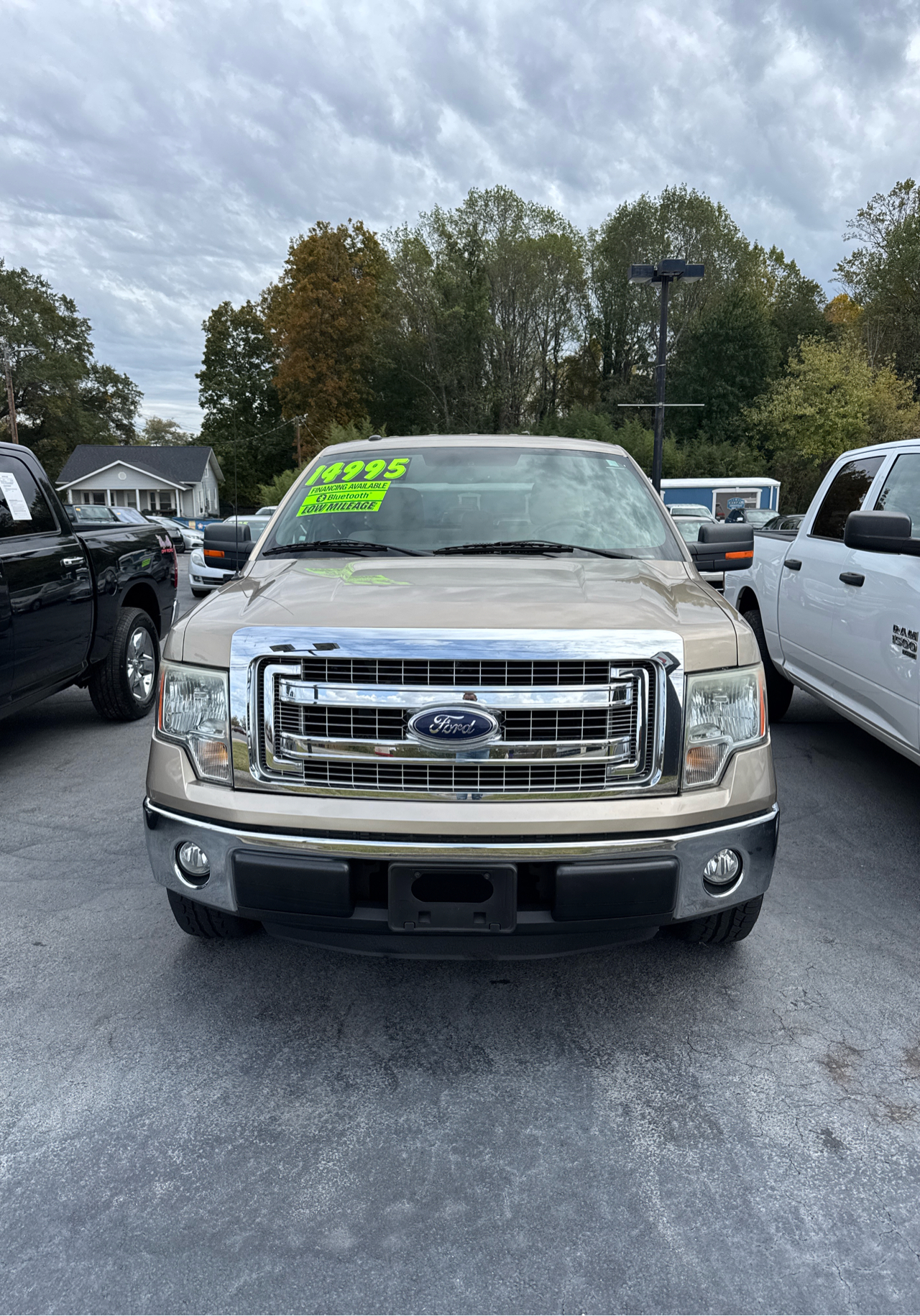 Ford F-150 2WD SuperCab 145" XLT 2013 Ford F-150 2WD SuperCab 145" XLT 2013