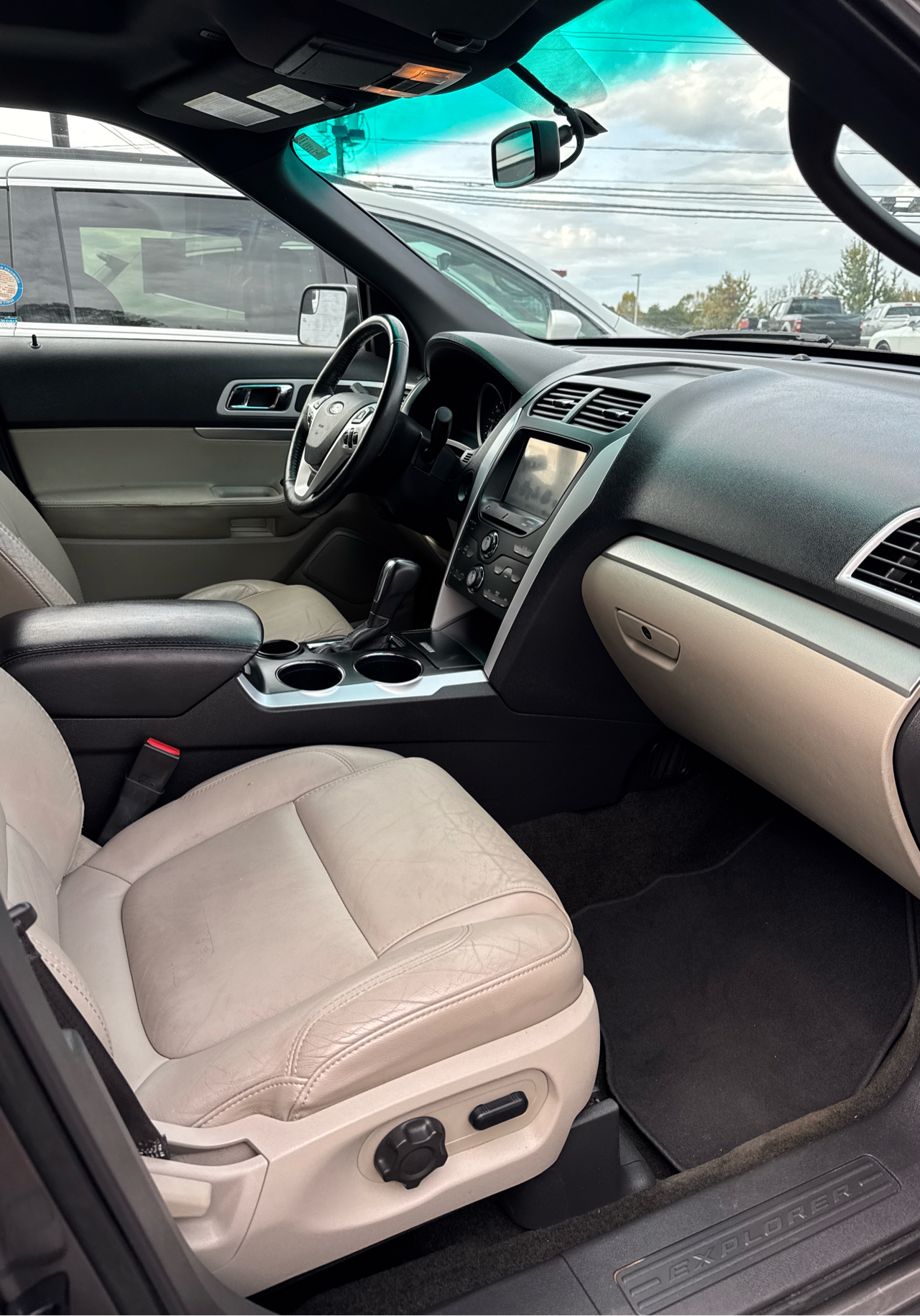 Ford Explorer FWD 4dr XLT 2011 Ford Explorer FWD 4dr XLT 2011