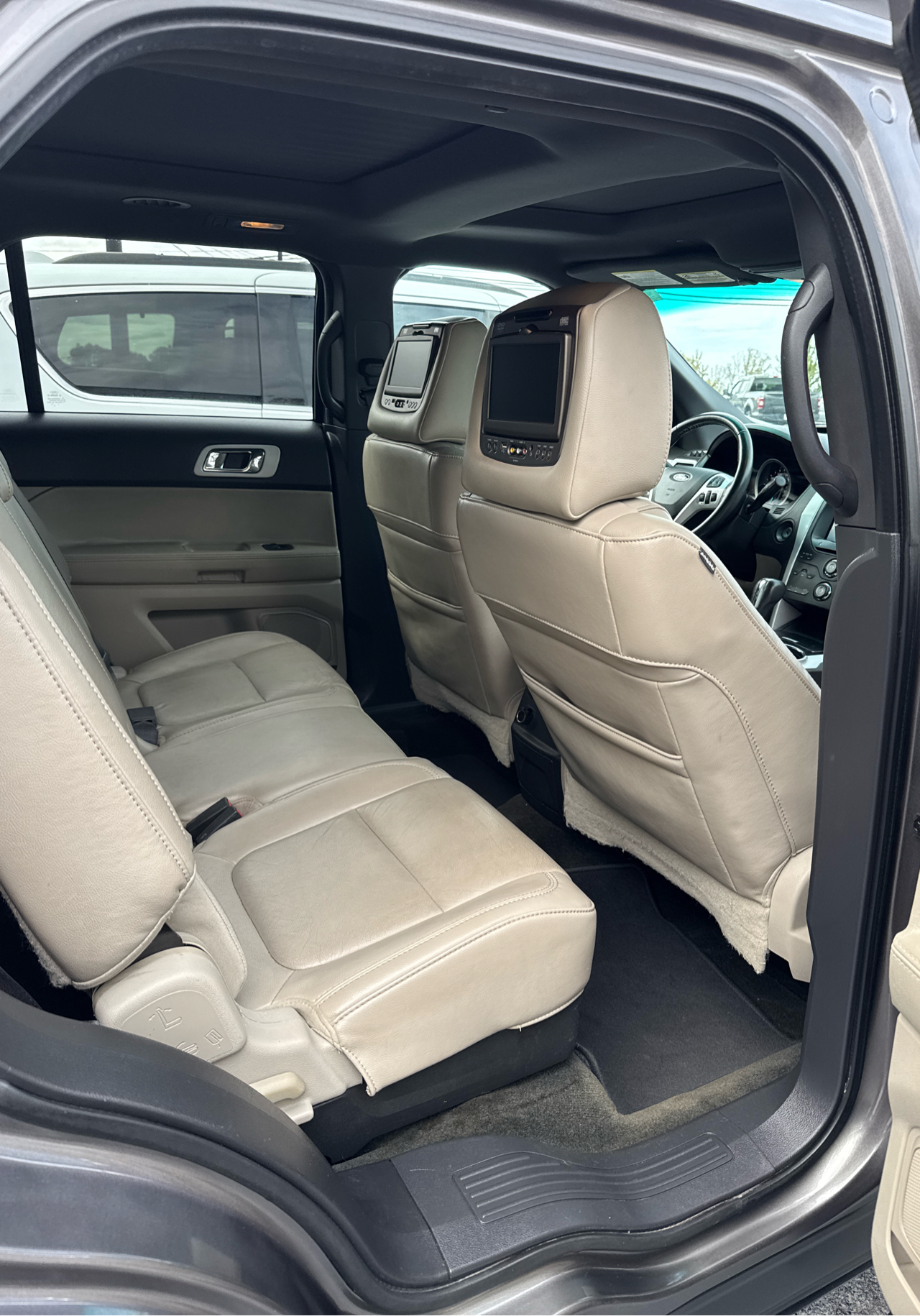 Ford Explorer FWD 4dr XLT 2011 Ford Explorer FWD 4dr XLT 2011