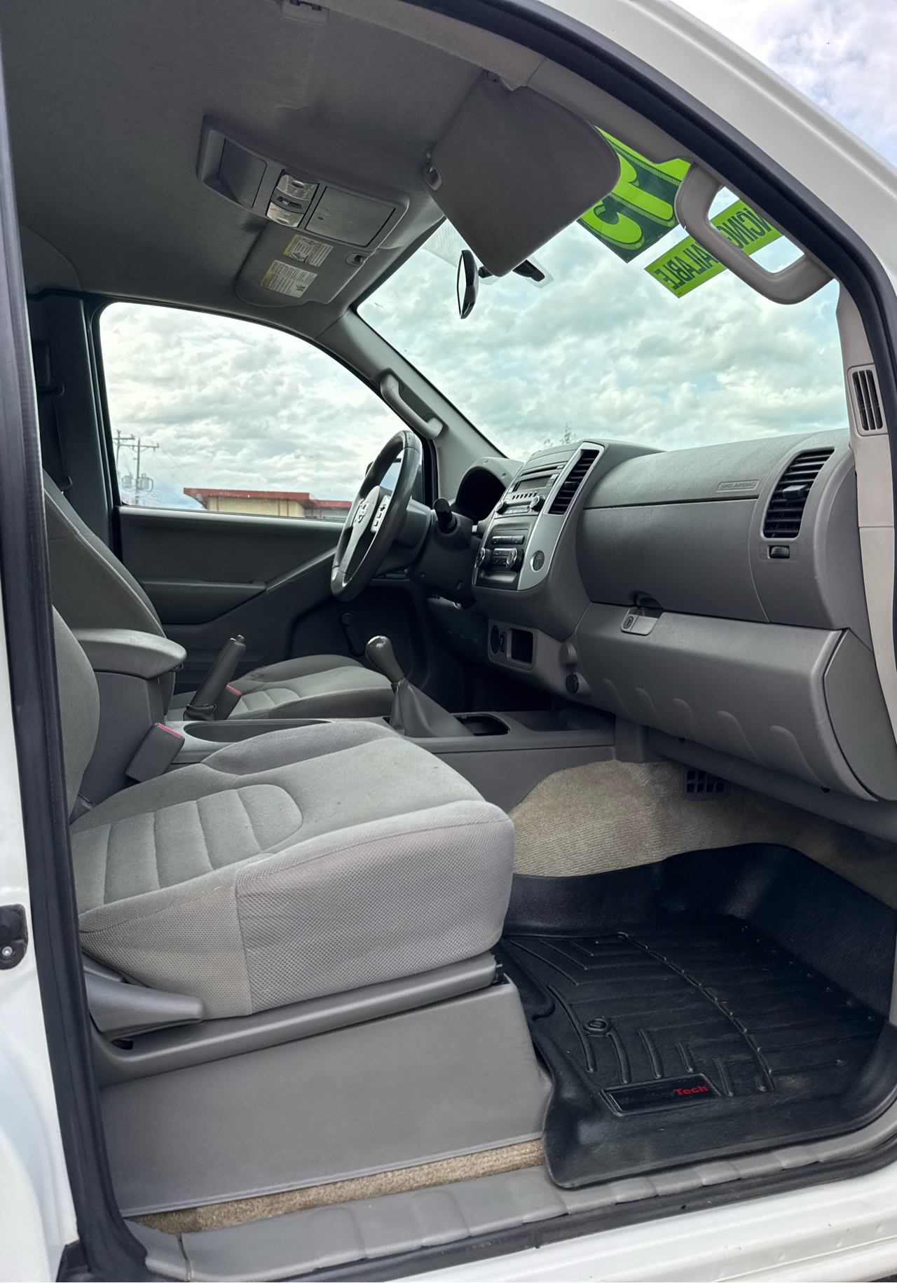 Nissan Frontier 2WD King Cab I4 Manual S 2015 Nissan Frontier 2WD King Cab I4 Manual S 2015