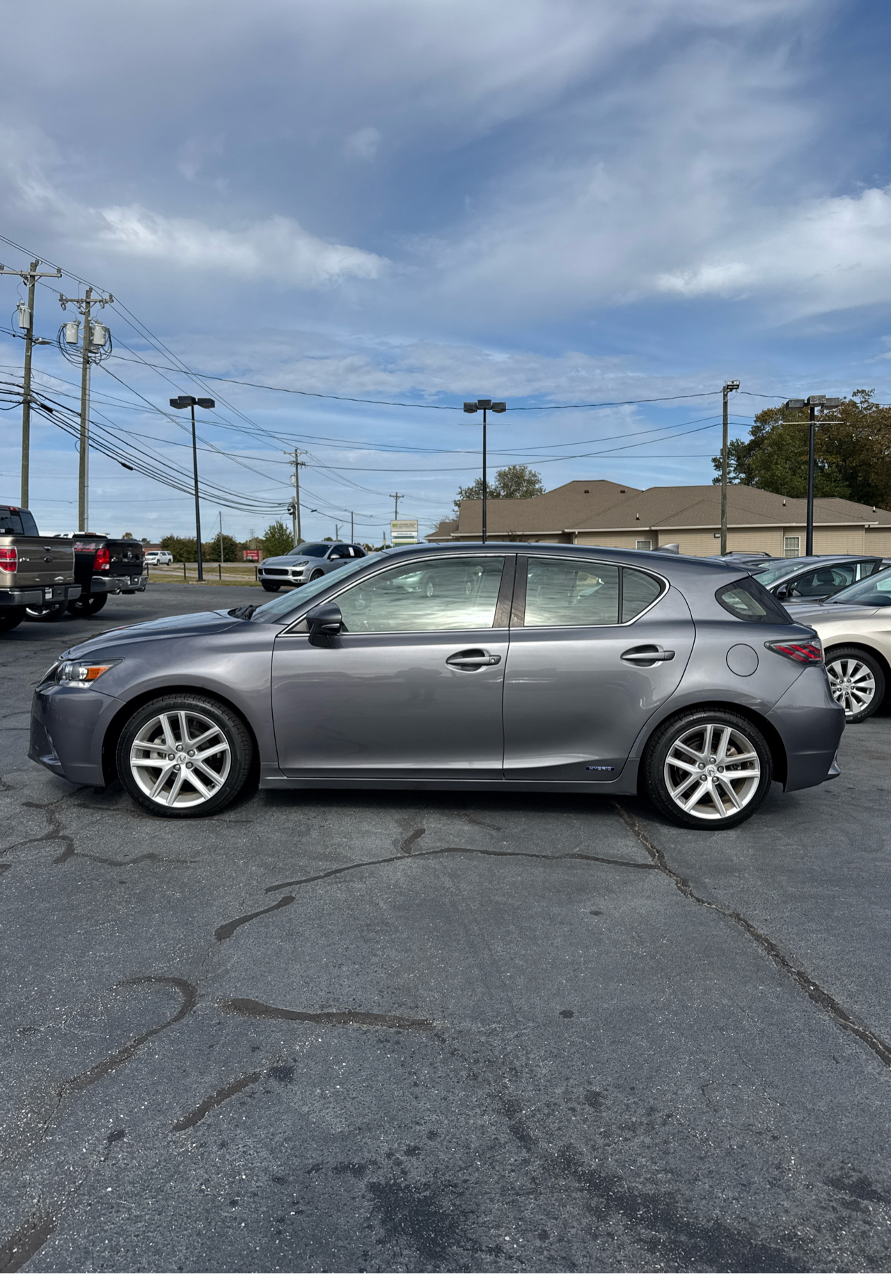 Lexus CT 200h 5dr Sdn Hybrid 2014 Lexus CT 200h 5dr Sdn Hybrid 2014
