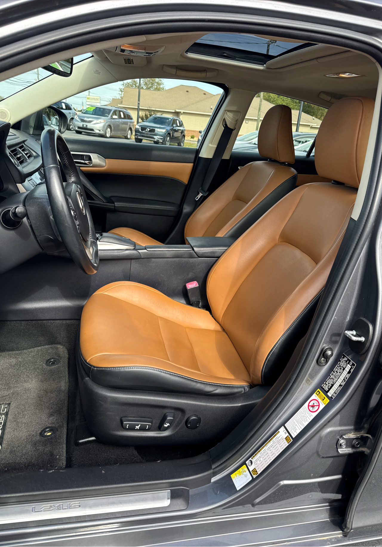 Lexus CT 200h 5dr Sdn Hybrid 2014 Lexus CT 200h 5dr Sdn Hybrid 2014