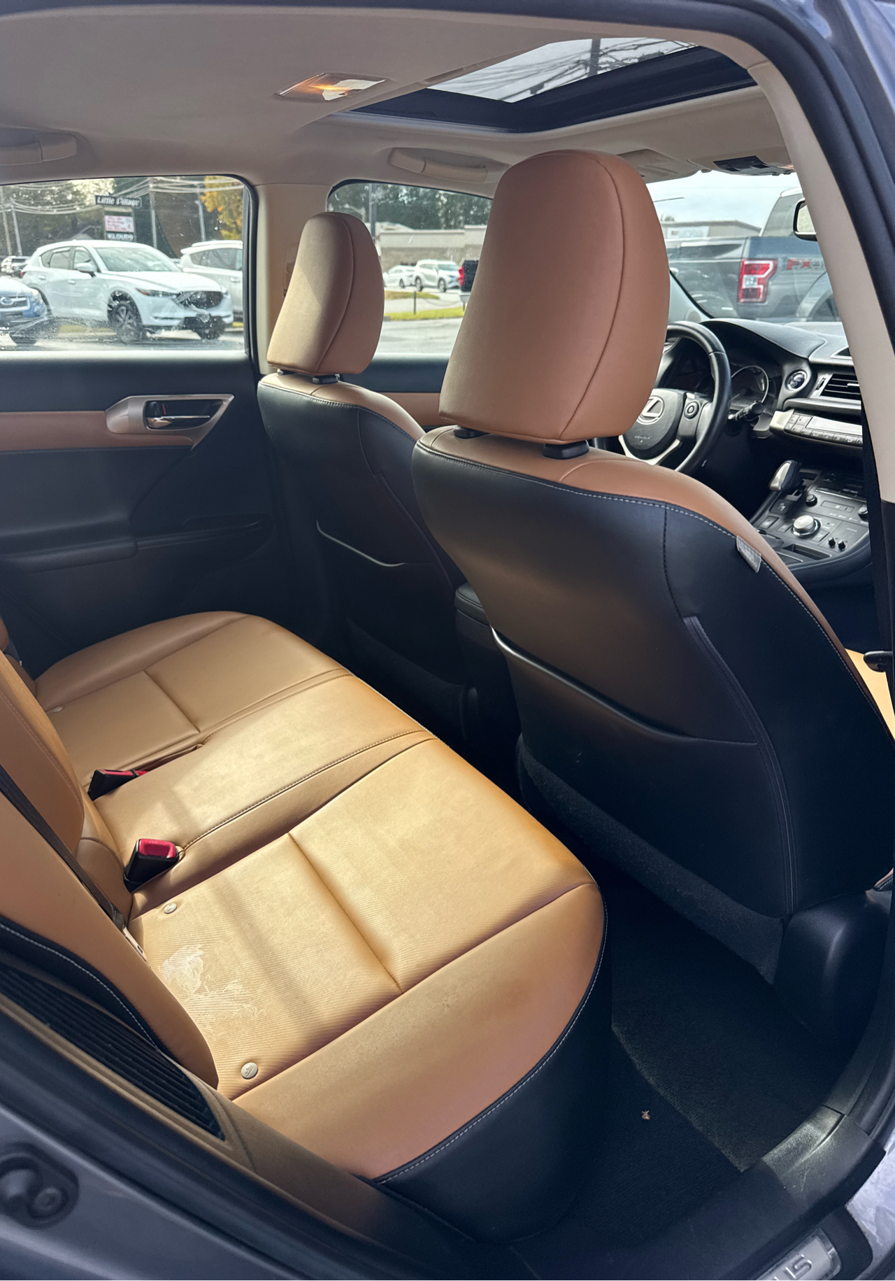 Lexus CT 200h 5dr Sdn Hybrid 2014 Lexus CT 200h 5dr Sdn Hybrid 2014