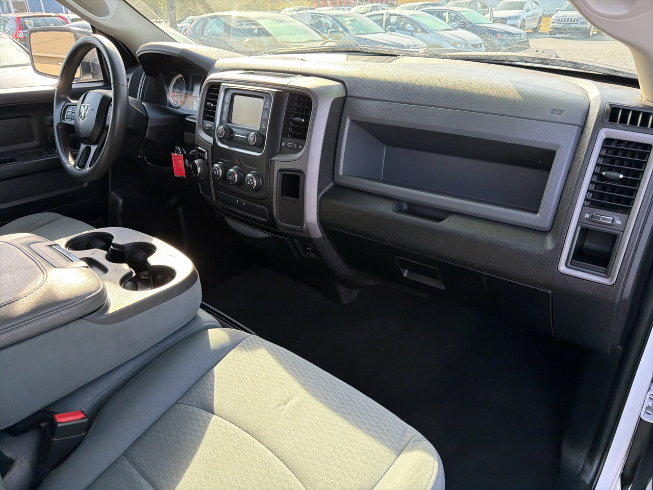 RAM 1500 Classic Express 4x2 Crew Cab 5'7" Box 2019