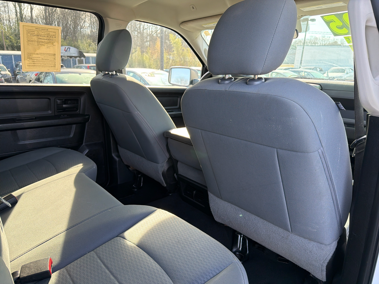 RAM 1500 Classic Express 4x2 Crew Cab 5'7" Box 2019