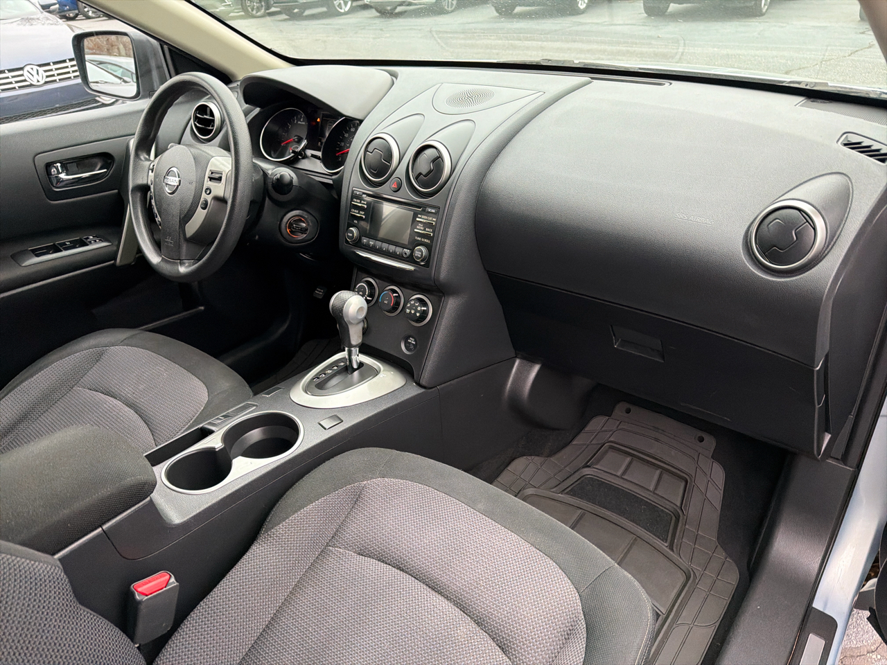 Nissan Rogue FWD 4dr SV 2013