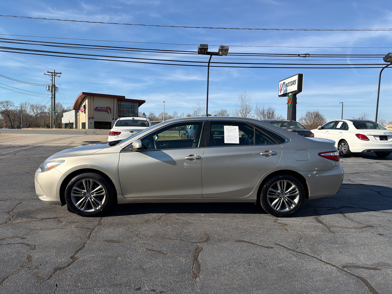Toyota Camry 4dr Sdn I4 Auto XLE (Natl) 2015